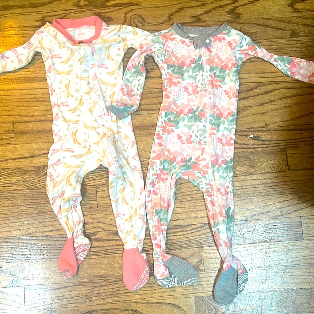 Two Burt’s Bees Pajama Onsies Aize 18 months